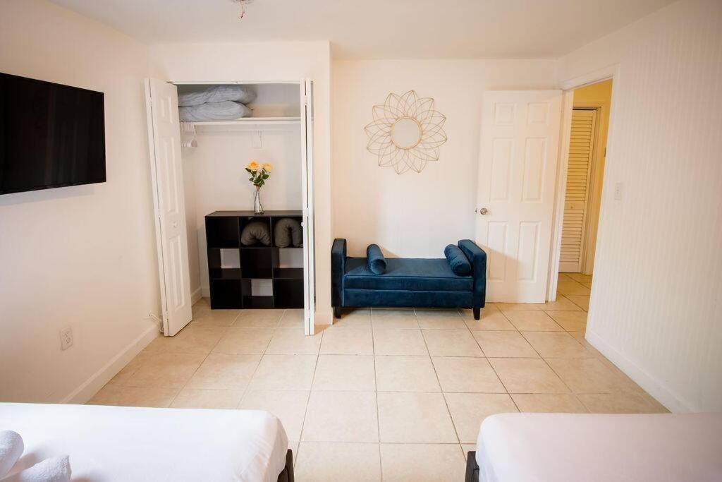 3 Bedroom Miami Home 15 Minutes To The Beach Exterior photo