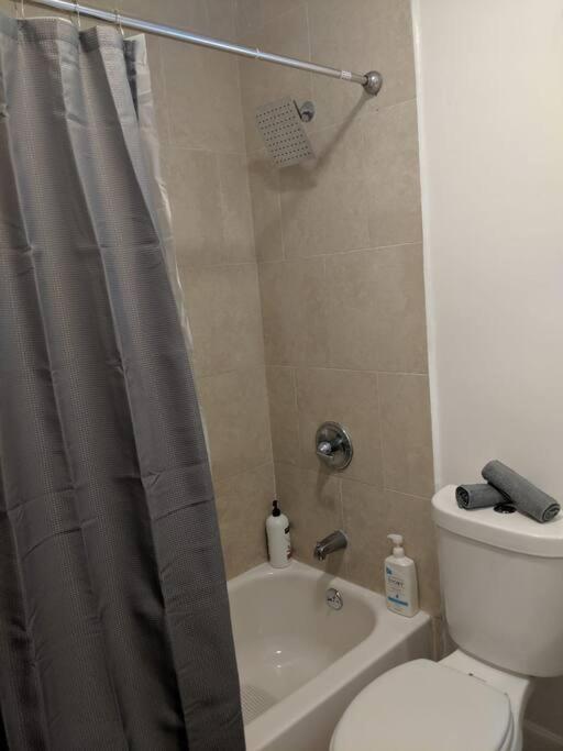 3 Bedroom Miami Home 15 Minutes To The Beach Exterior photo